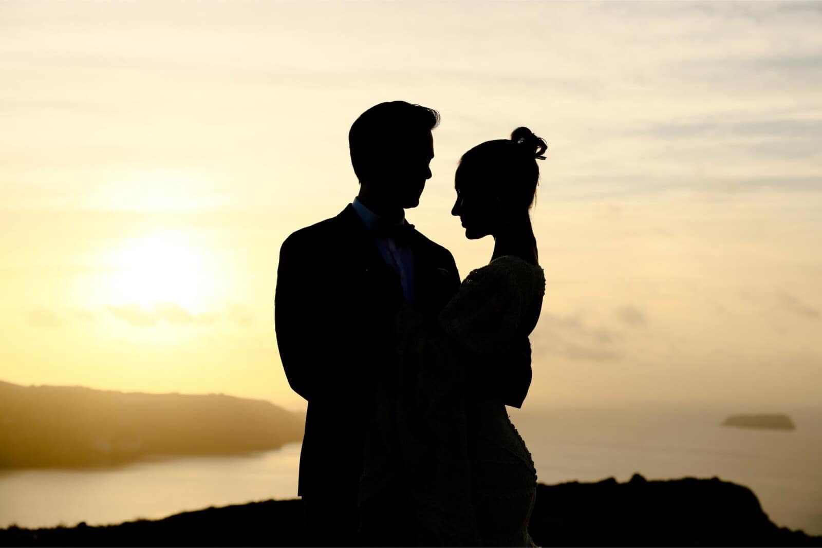 Santorini elopement