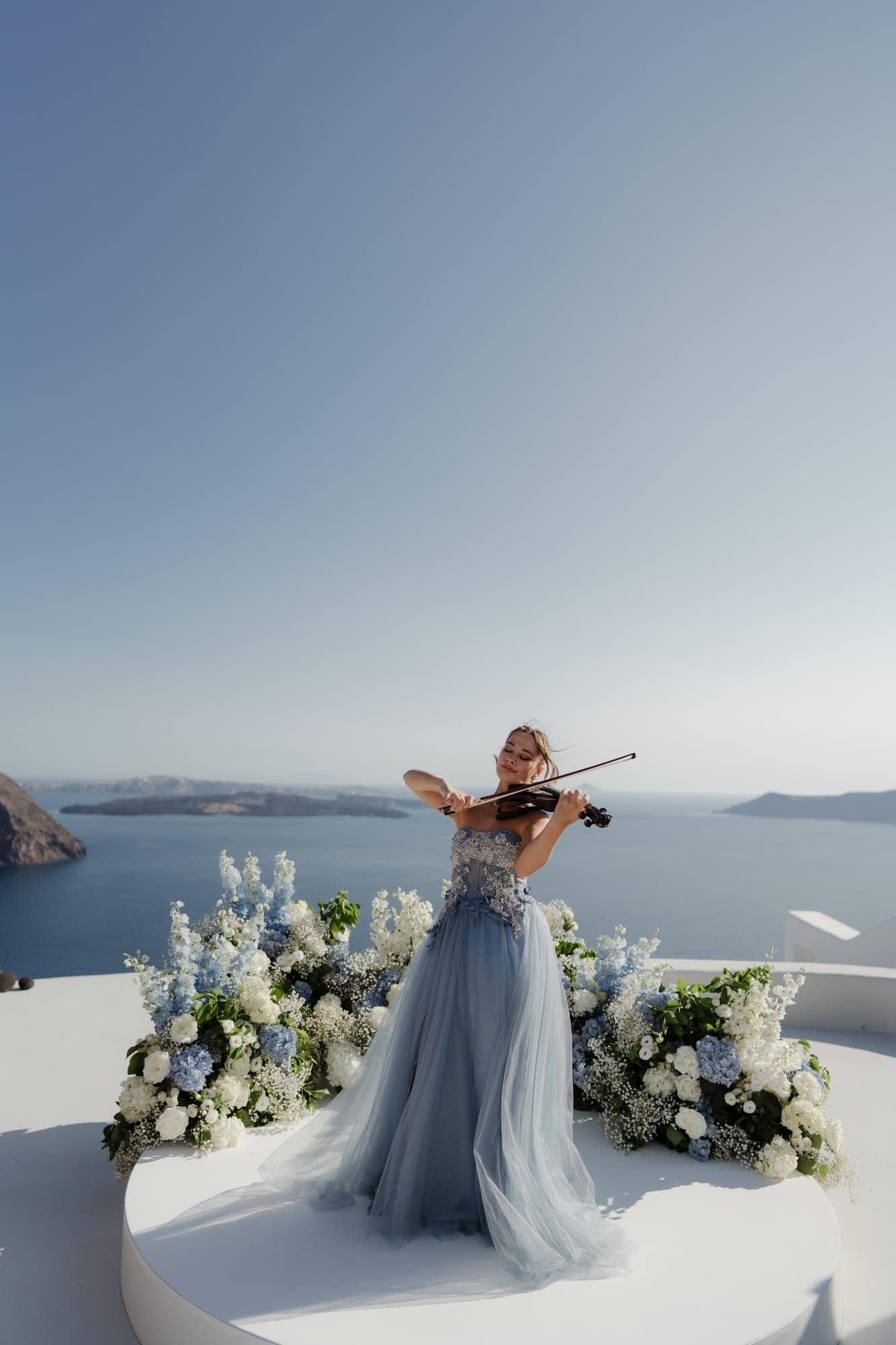 Tina & Kanon — the details and the ceremony circle above the caldera, Cliffside terrace, Santorini